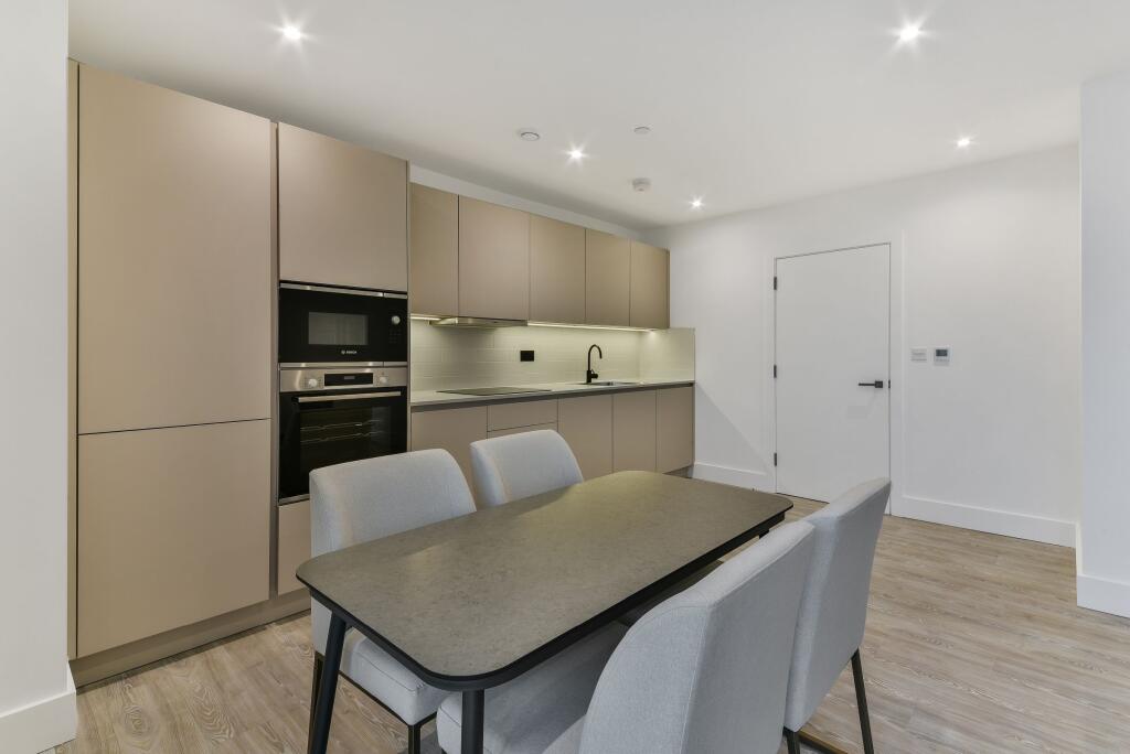 Pearson Building, Croydon- RL0078