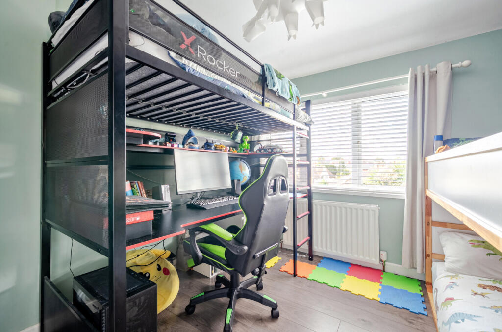 1363028-12-68e3a9...