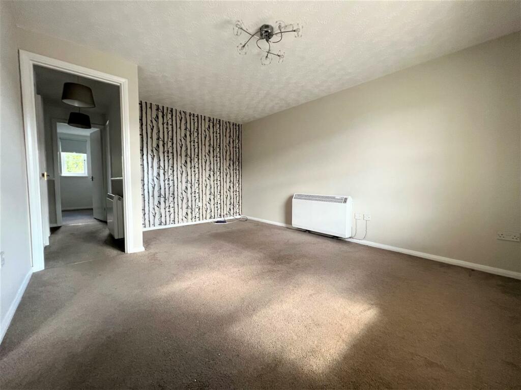 Living Room.jpg