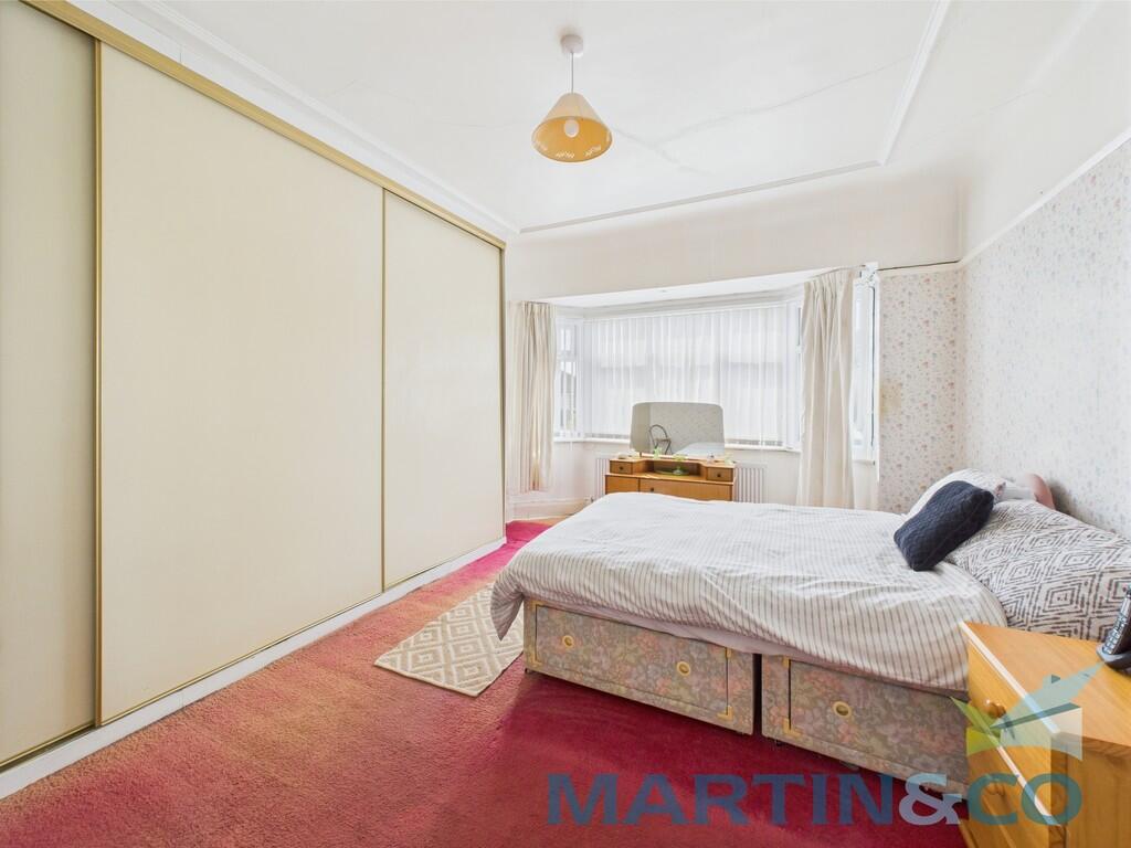 CAM01870G0-PR0163...