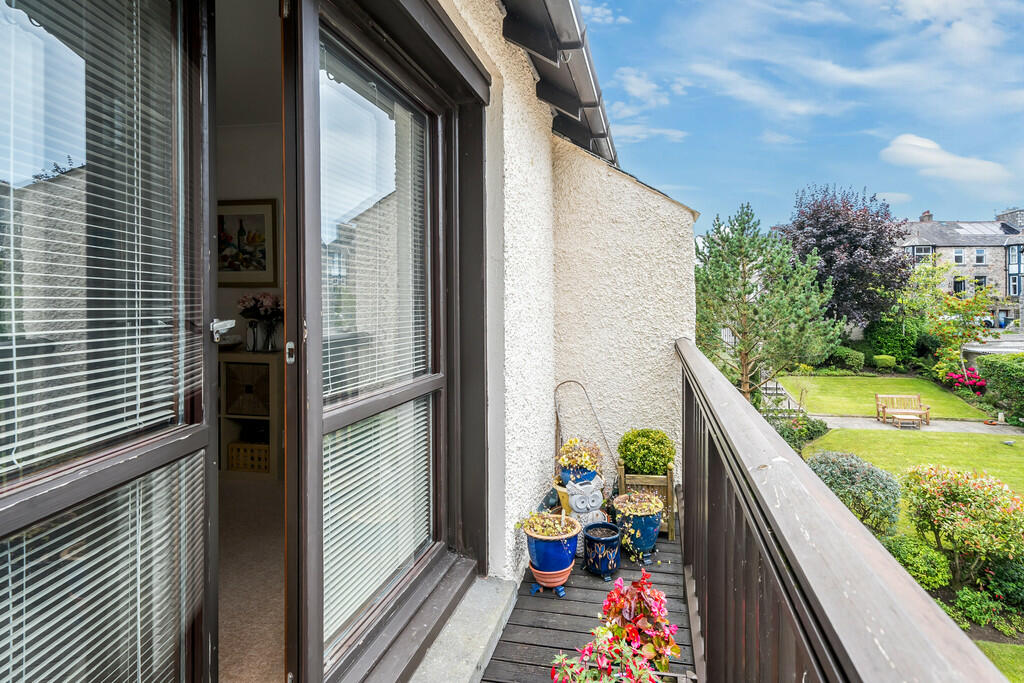30 Ashleigh Court...