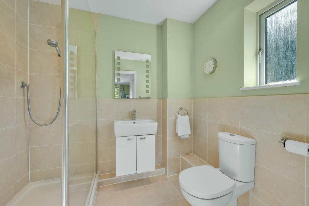 En Suite Shower Room