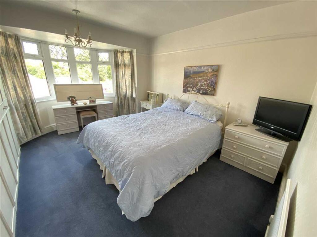 Bedroom 2: