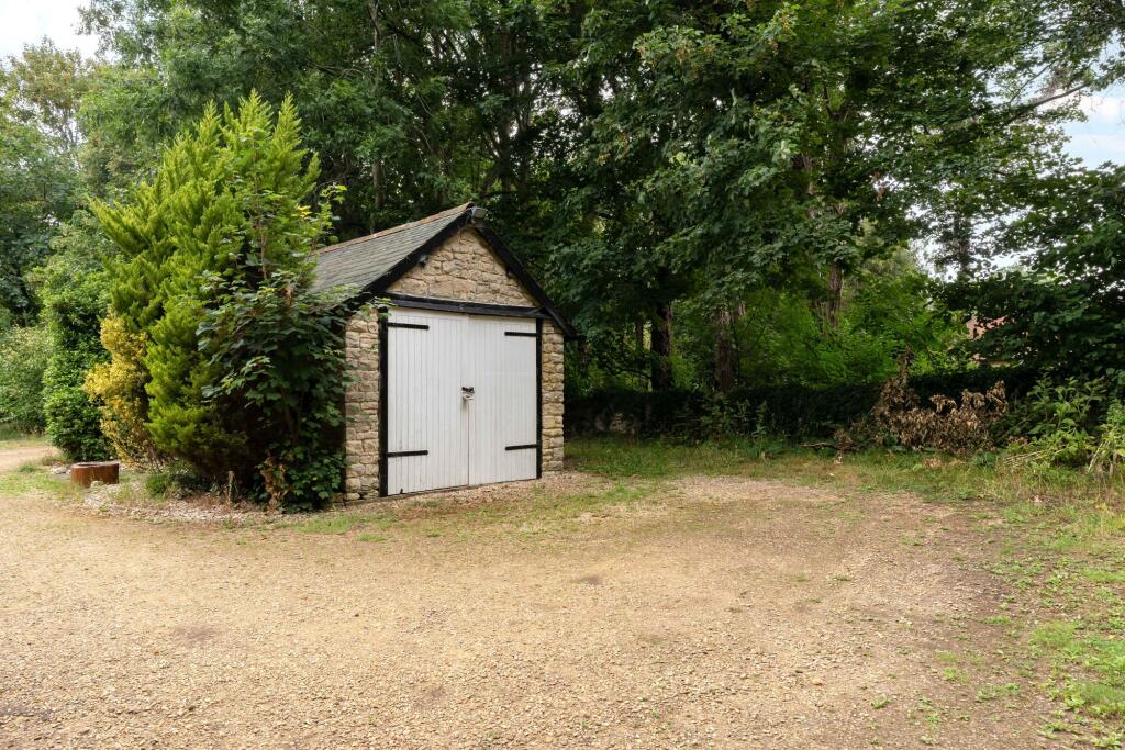 Driveway &amp; Garage