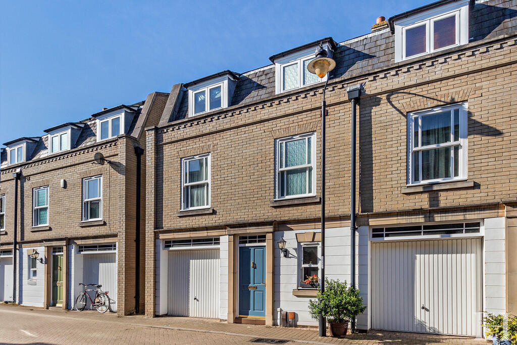 8665457-exteriorW...