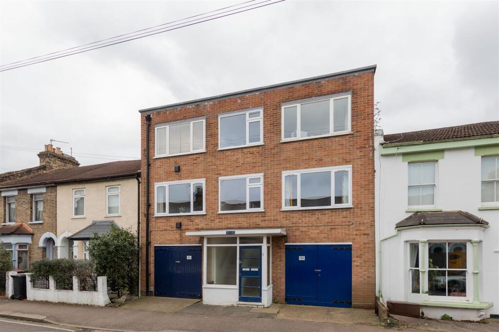 Woodville Road E17