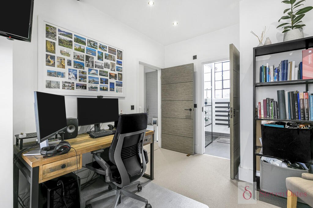 22_38213_watermar...