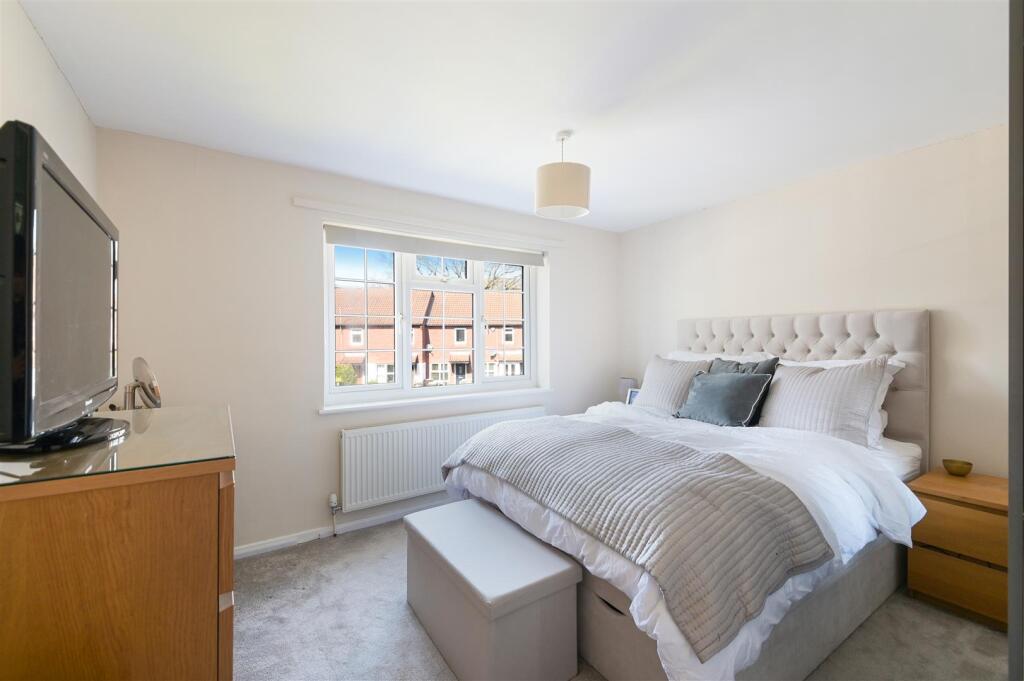 HAWTHORNE PLACE, (2).jpg