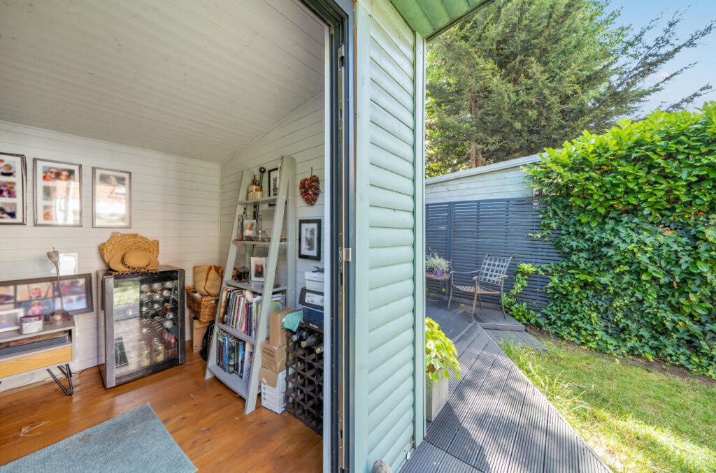 1317398-1-685e5a7...