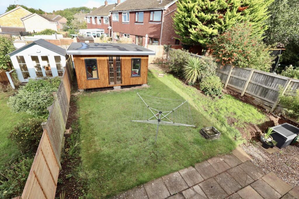 Cabin and rear garden