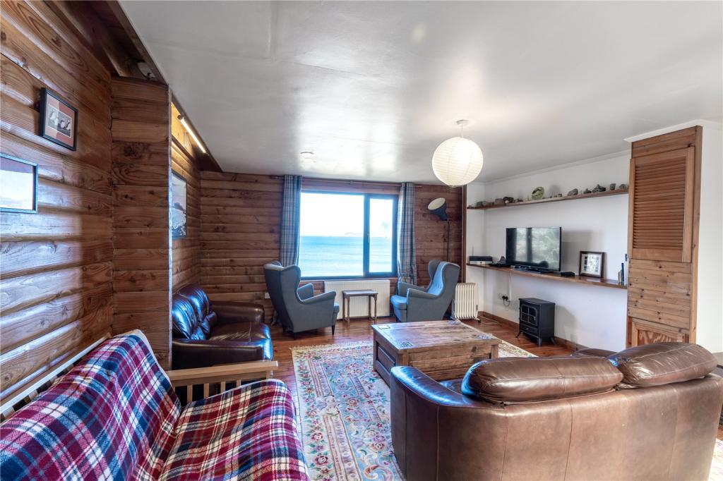 Sitting/Living Room
