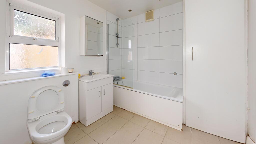 106 Gloucester Avenue, Primrose Hill, London, NW1 8HX