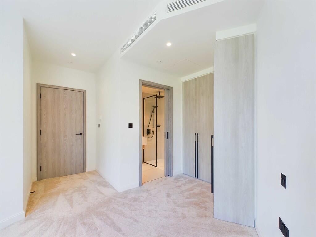 CAM03741G0-PR0020...