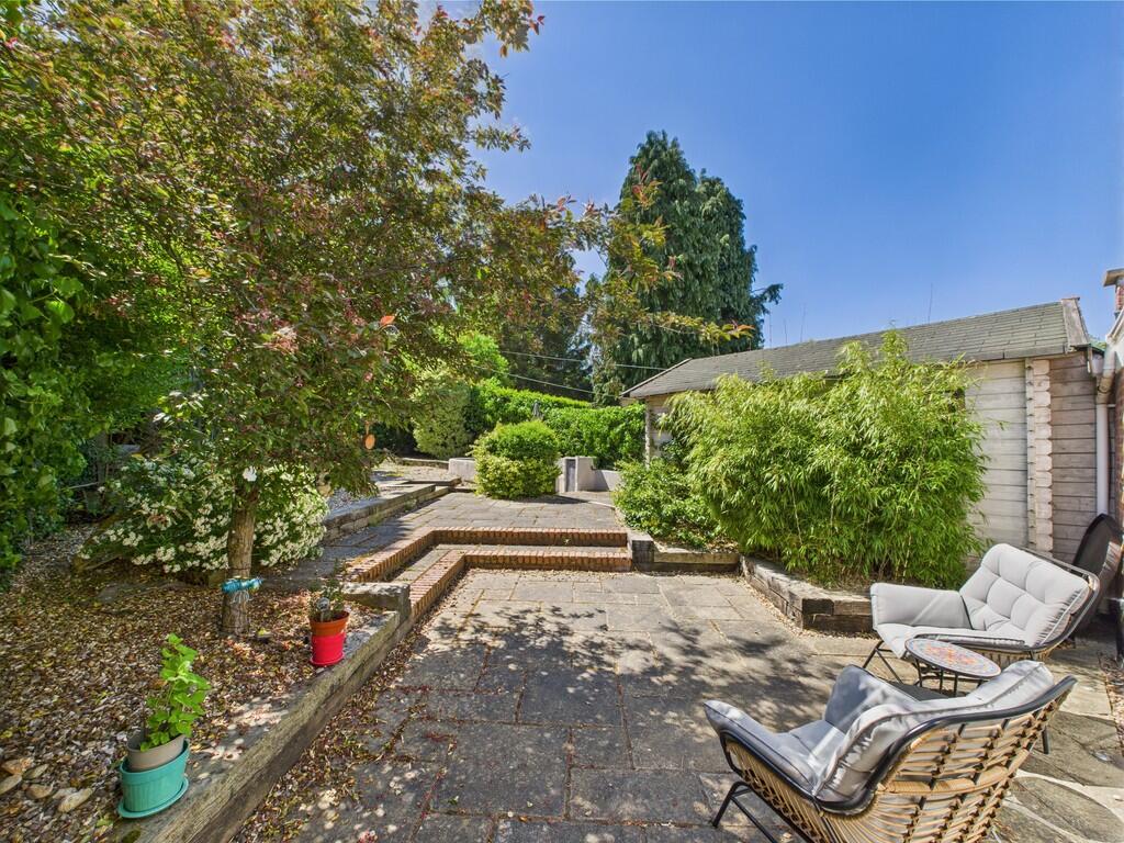 CAM04578G0-PR0012...