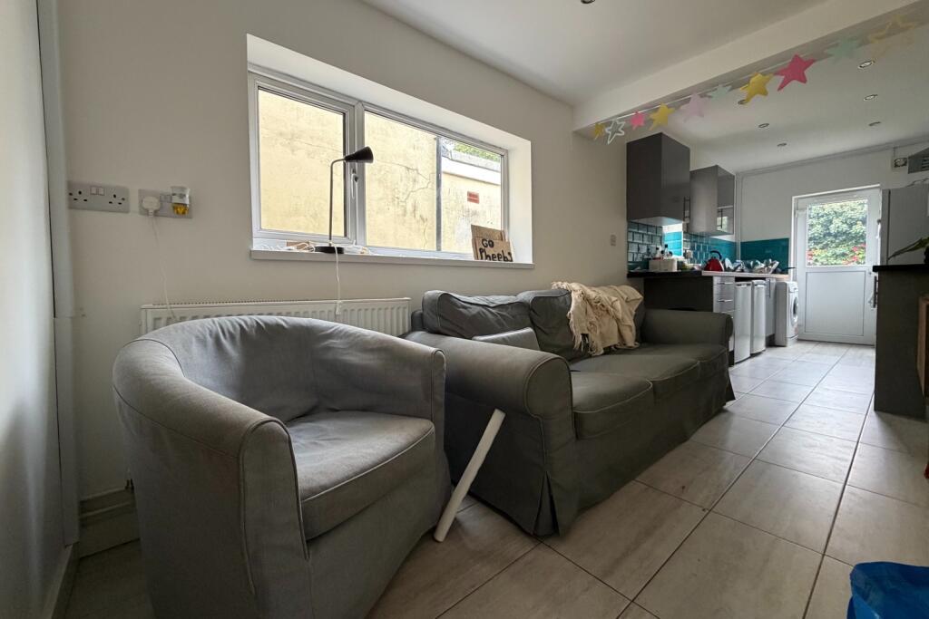 Call 02920 454555 to secure your viewing_3