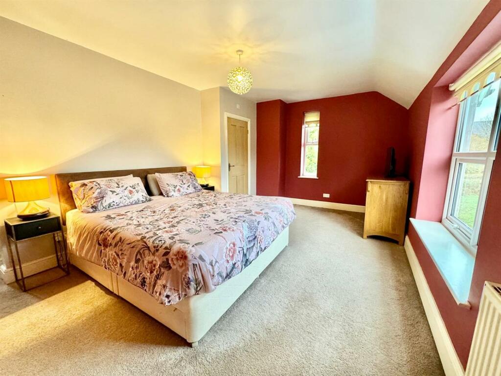 PHOTO-2024-11-18-18-30-22 (15).jpg