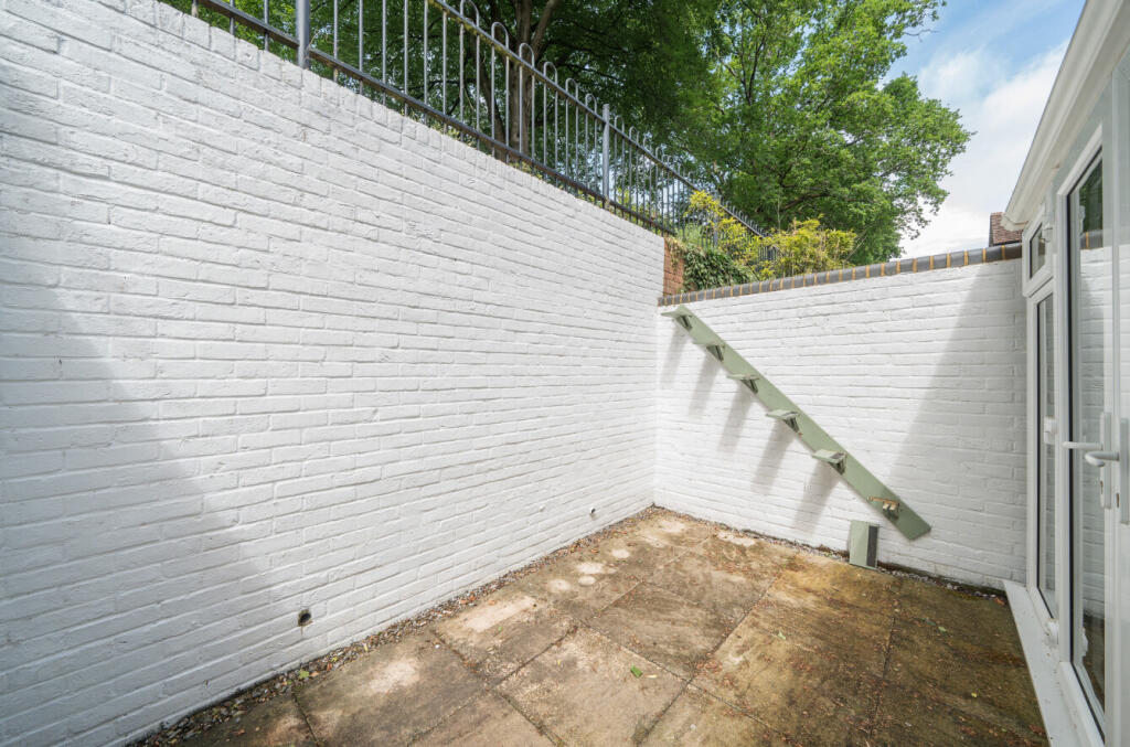 1300686-45-683858...