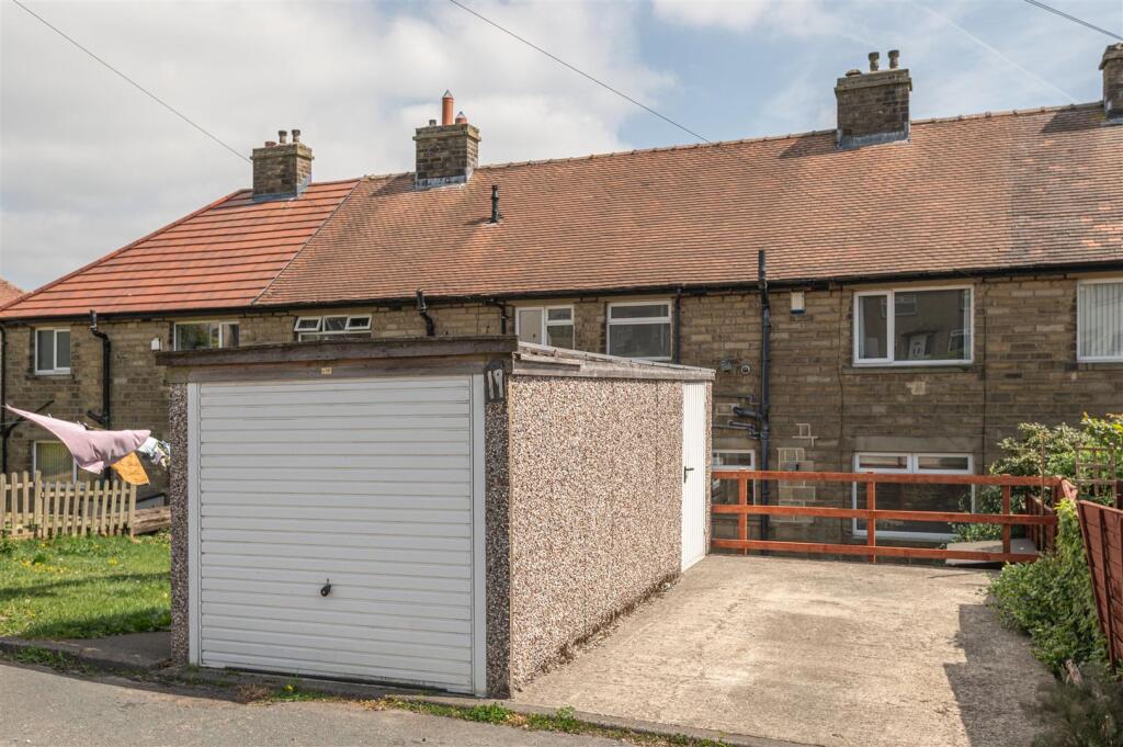 01 - 19 North Royd HX4 0AH.jpg
