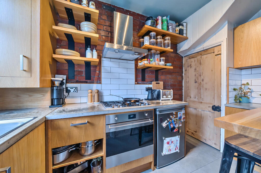 1321716-7-68a43cd...