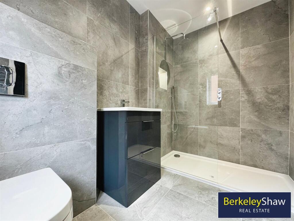 En-suite shower room
