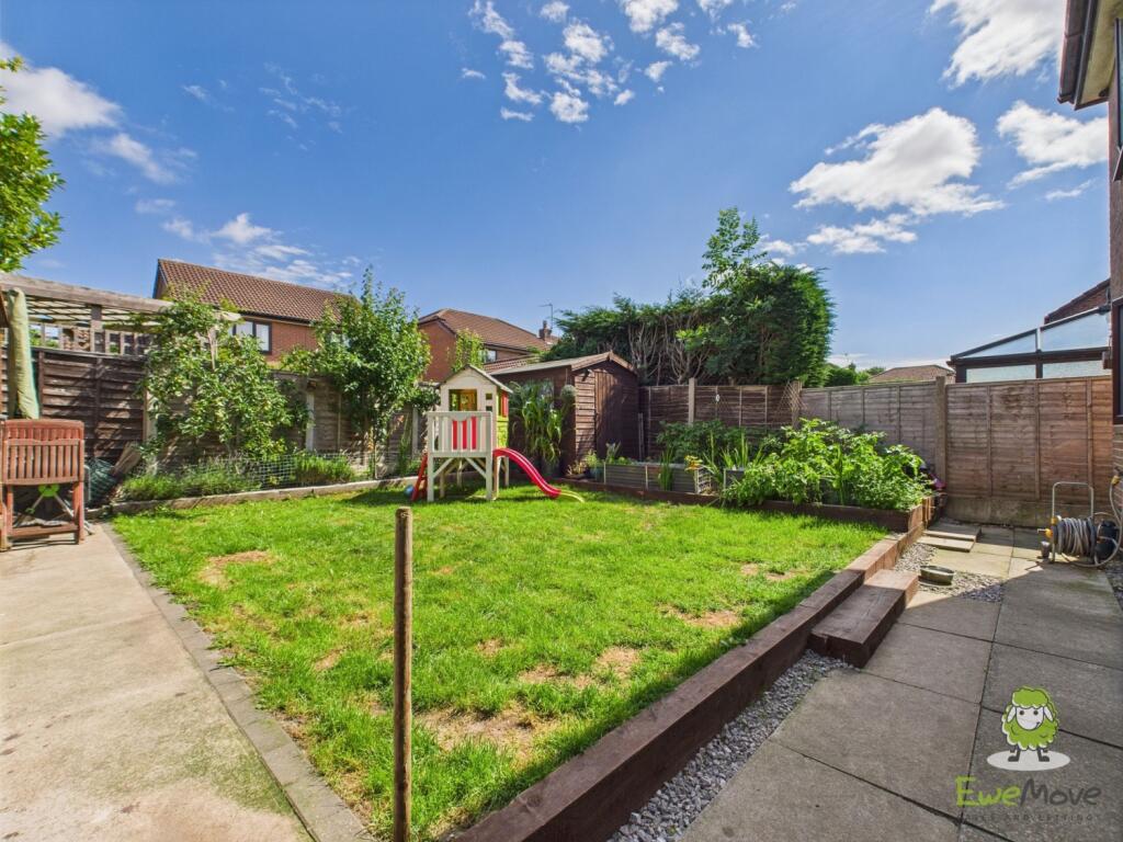 Rear garden - Charlotte Thomasson Ewemove Whitchur