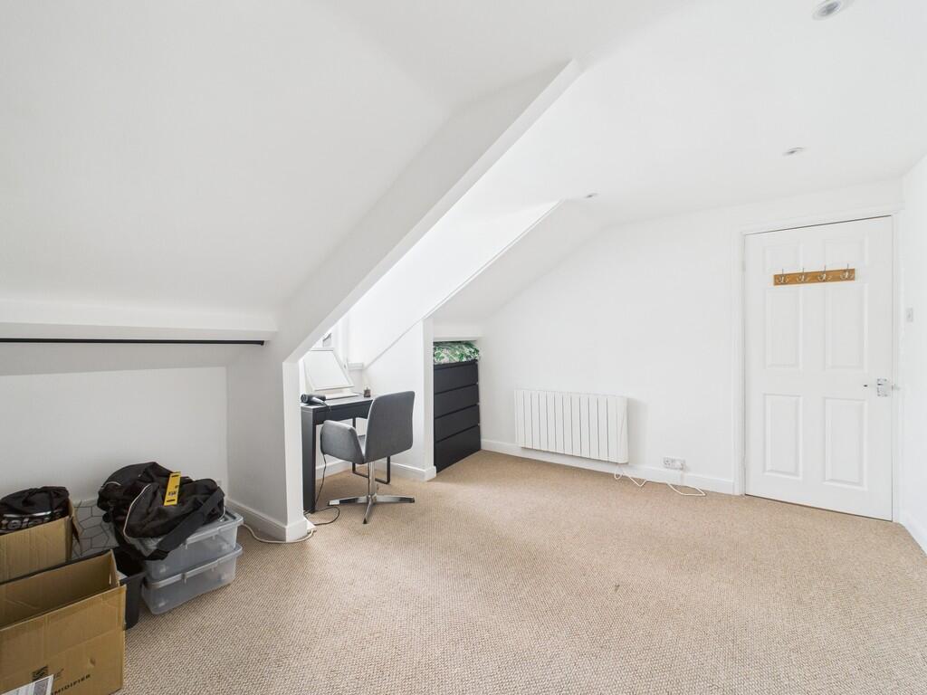 CAM02089G0-PR0559...