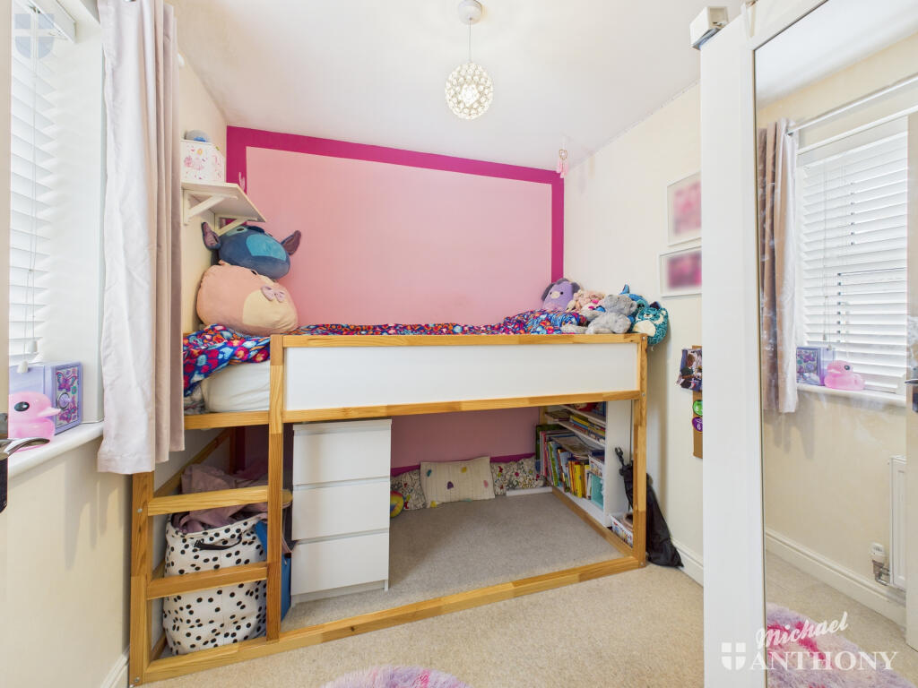 CAM03852G0-PR0444-STILL003