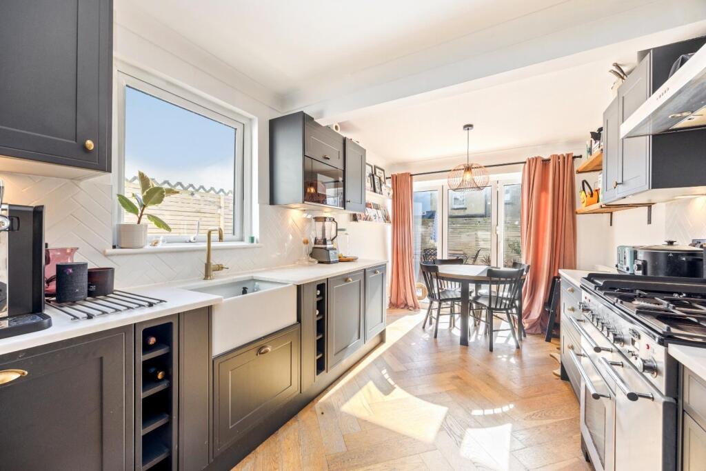 Mortimer Road, 16-021.JPG