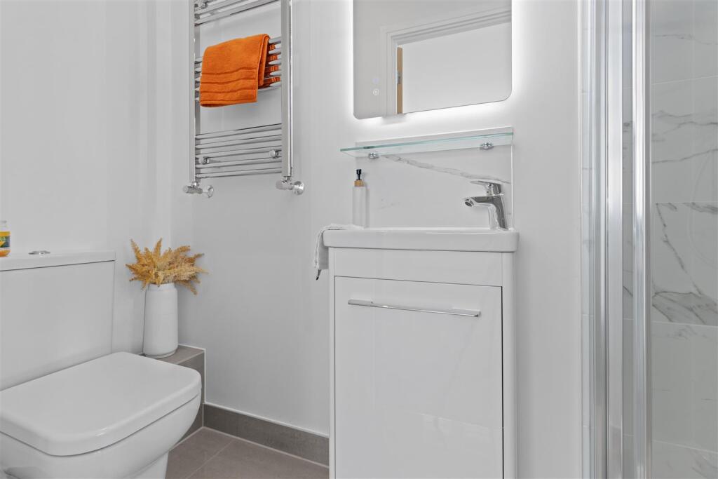 Master Ensuite