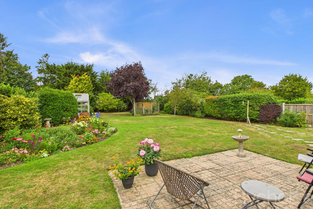 CAM05454G0-PR0045-STILL032