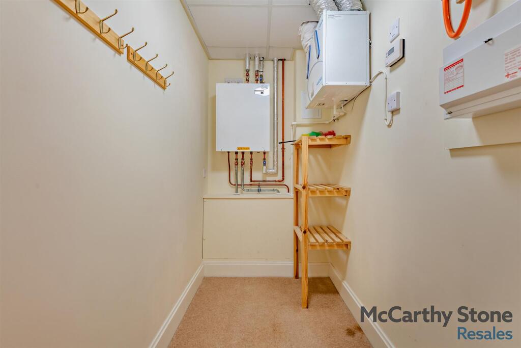 8648062-interior10-800.jpg