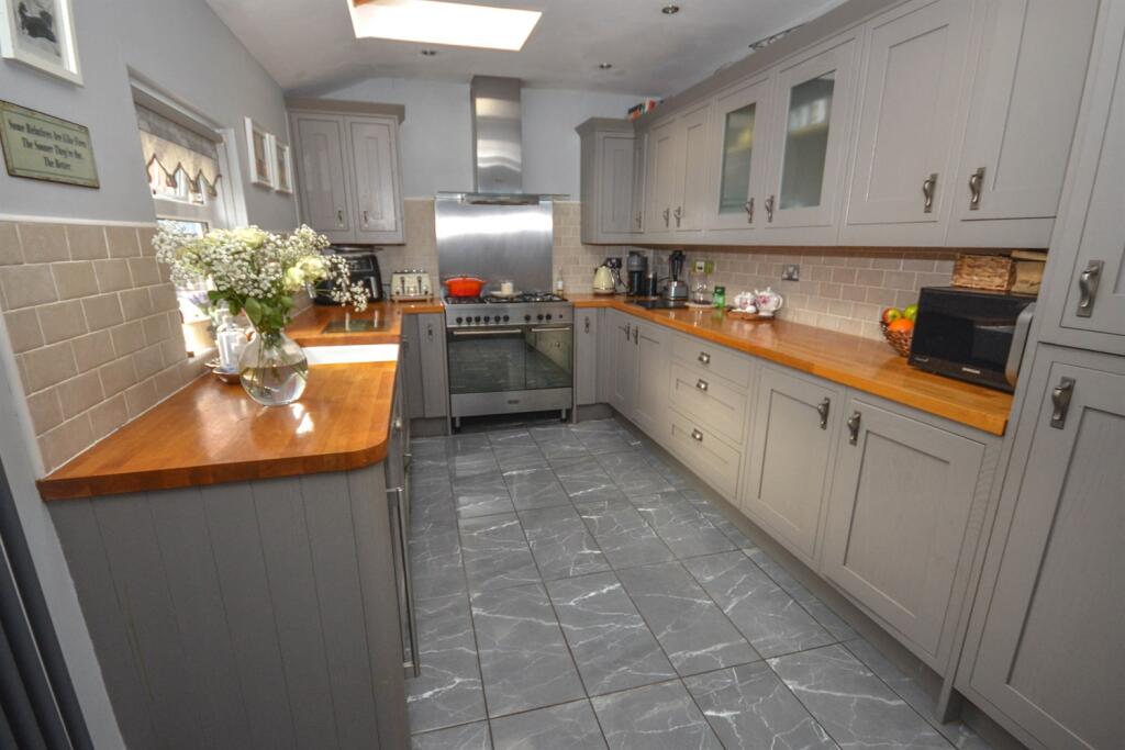 Kitchen Breakfast Ro