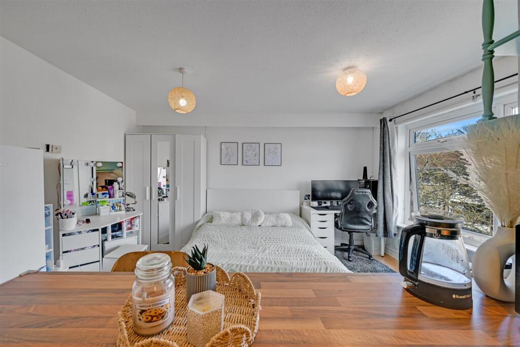 living area.jpg