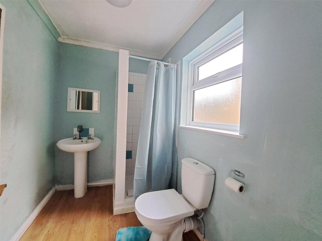Shower Room (Flat)