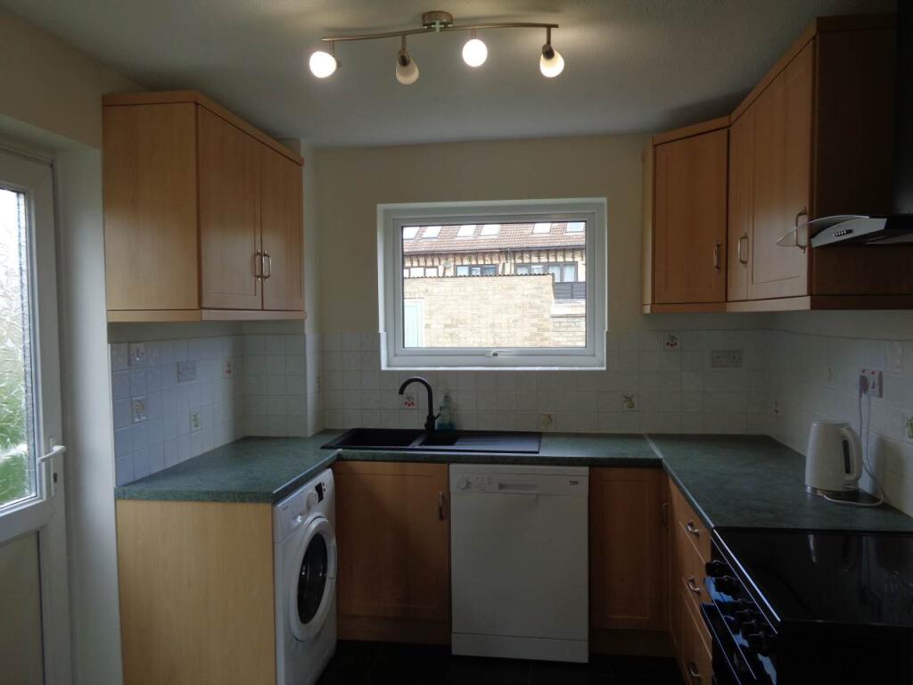 Shirley Close 33 Kit