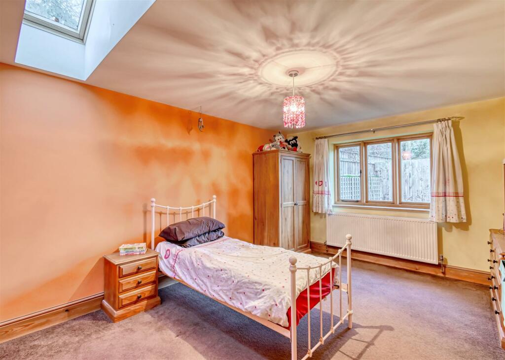 Riverside Bungalow-04.jpg