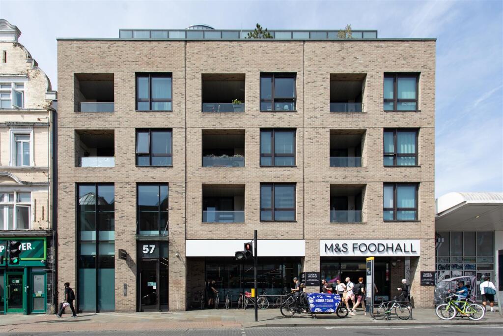 Kingsland High Street, E8