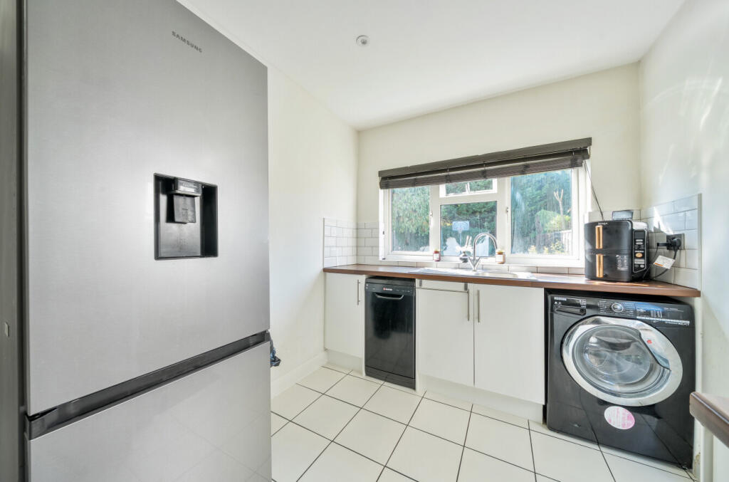 1361858-6-68dbcd0...