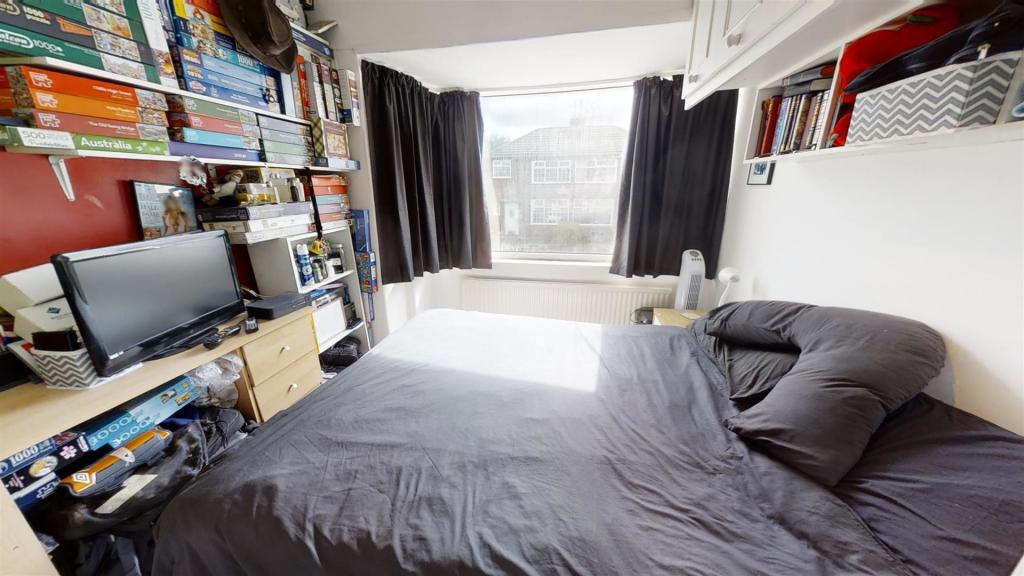 BED 2.jpg
