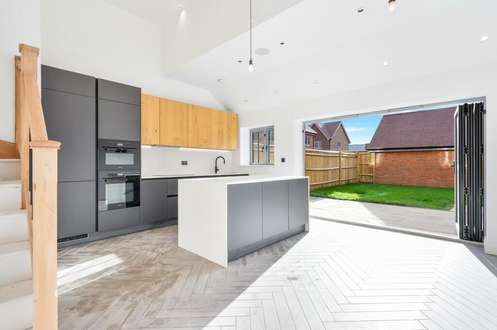 Outstanding Kitchen
