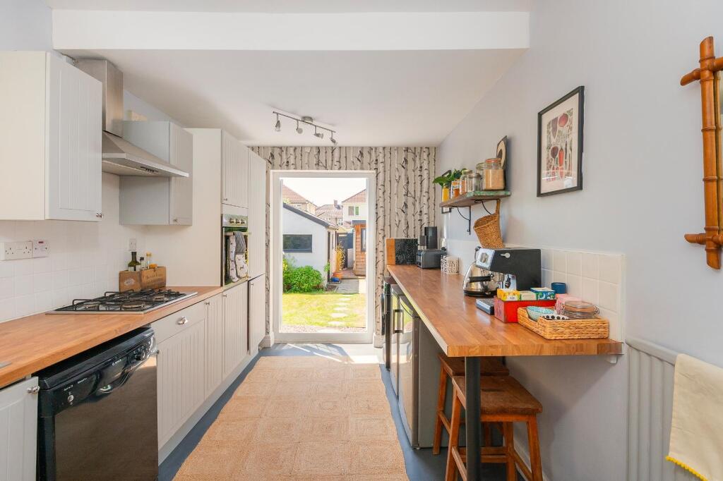 4S4RKE - Kitchen D.jpg