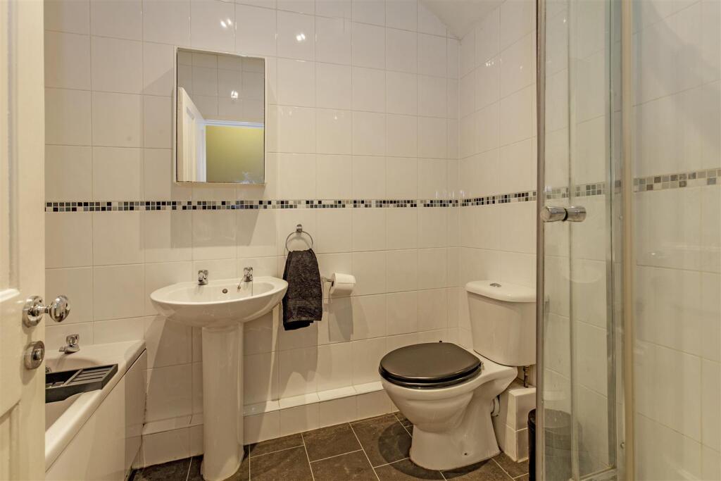 Bathroom-1.jpg