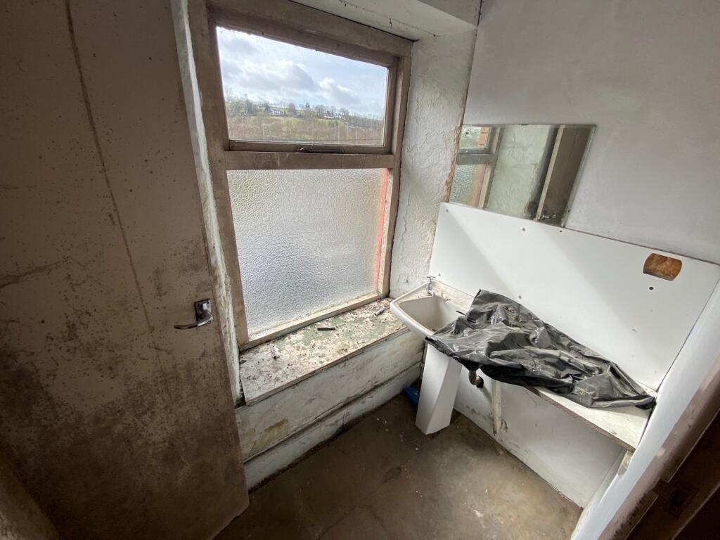 24 T202510031117.jpg