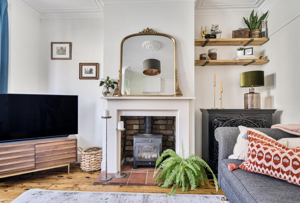 1324067-9-686e9f2...