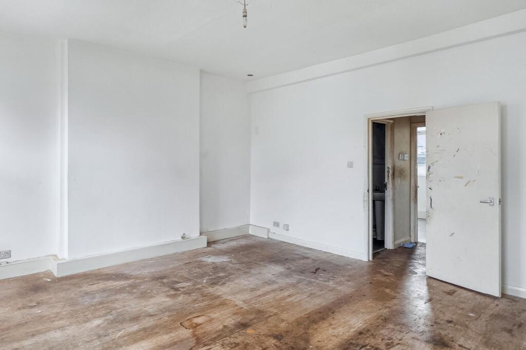 Flat C, 75 Malvern Road, London NW6 5PU