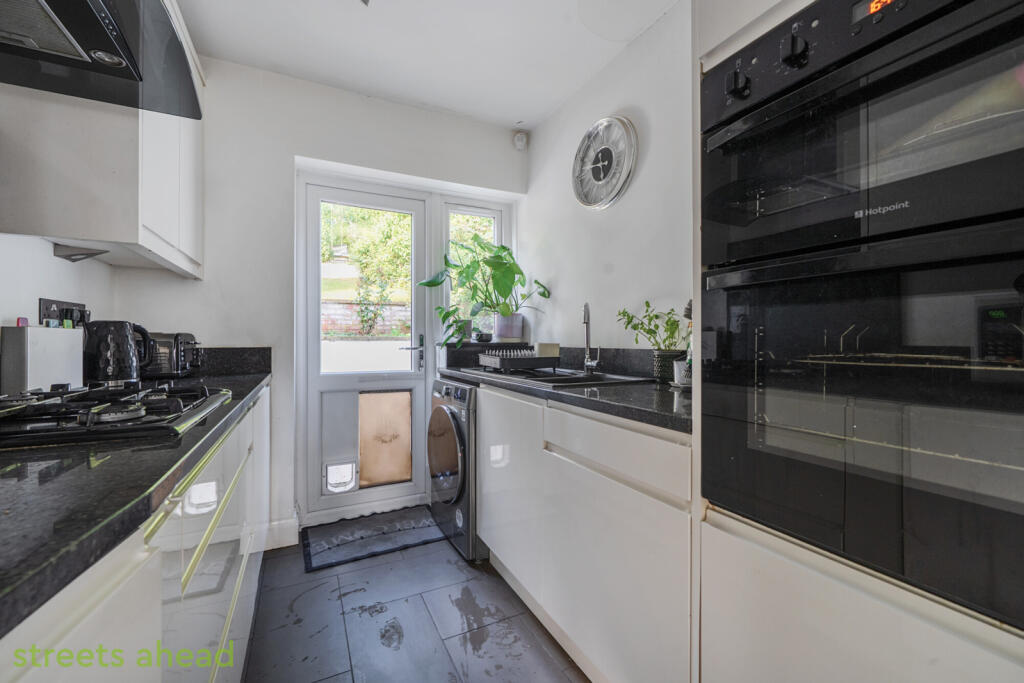 24aa34b7-f00b-45c...