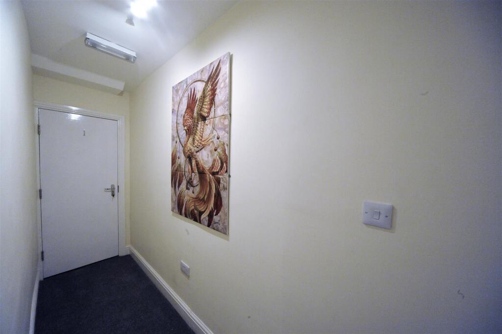 Room 1 Corridor to Room