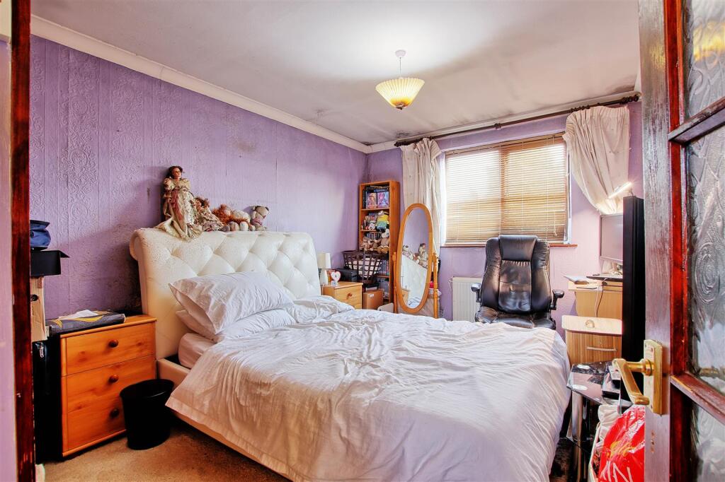 Bedroom One.jpg