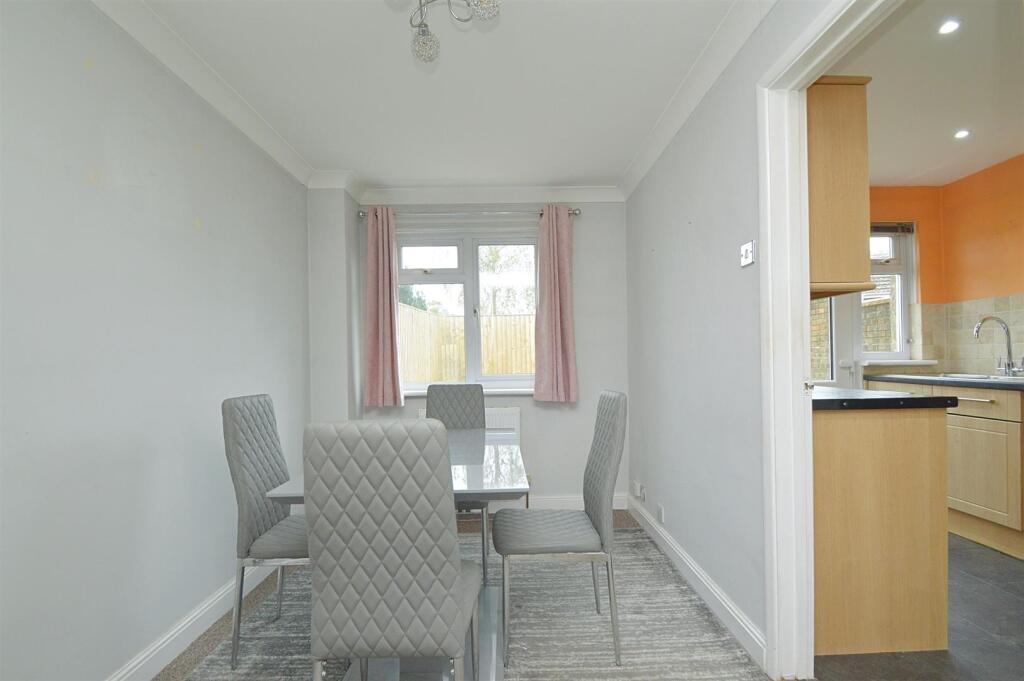 resizedDiningArea.jpg