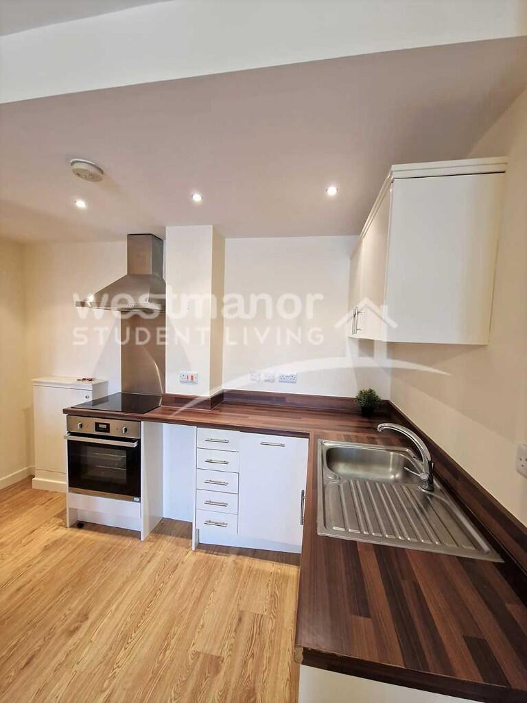 FLAT 22